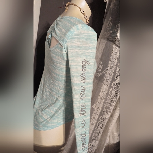 Flattering yoga type shirt so Brand Robin's egg glitter saying long sleeve gym - Picture 4 of 7